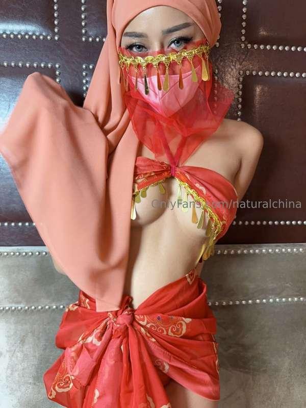 Secret nympho is super horny and wants to discover new pleas..
