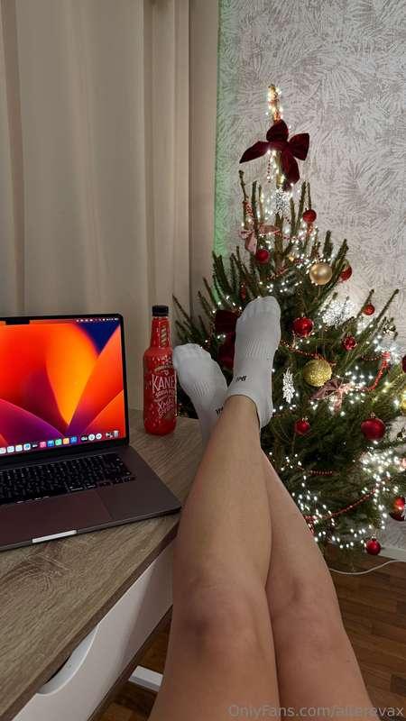 Planning to spend this weekend watching movies 😀 How are you..