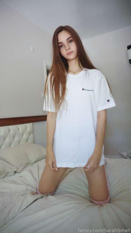 Woke up in your oversized T-shirt after an unexpected stay 🌙👕 Ready to make the morning as exciting as the night? 😉🥐☕ 
💞small boobs 
💞big ass 
💞stockings 
💞nudes