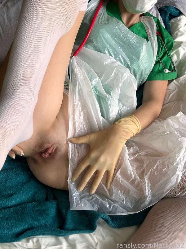 POV: You fine your favorite doctor in these conditions…😳😰😰


#gloveslover #gloves #medical #latex #latexgloves #latexmodel #glovers #medicalplay