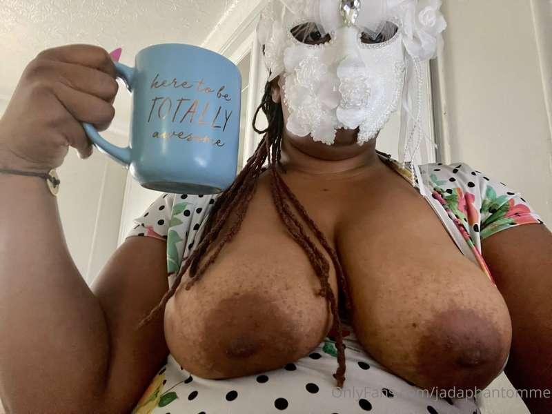 I’m here to be totally awesome 🤩 
I hope your day is as awes..