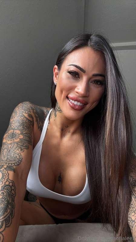 Does my smile make you smile 😘