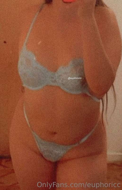 Happy Friday loves 💙 new videos coming soon ☺️