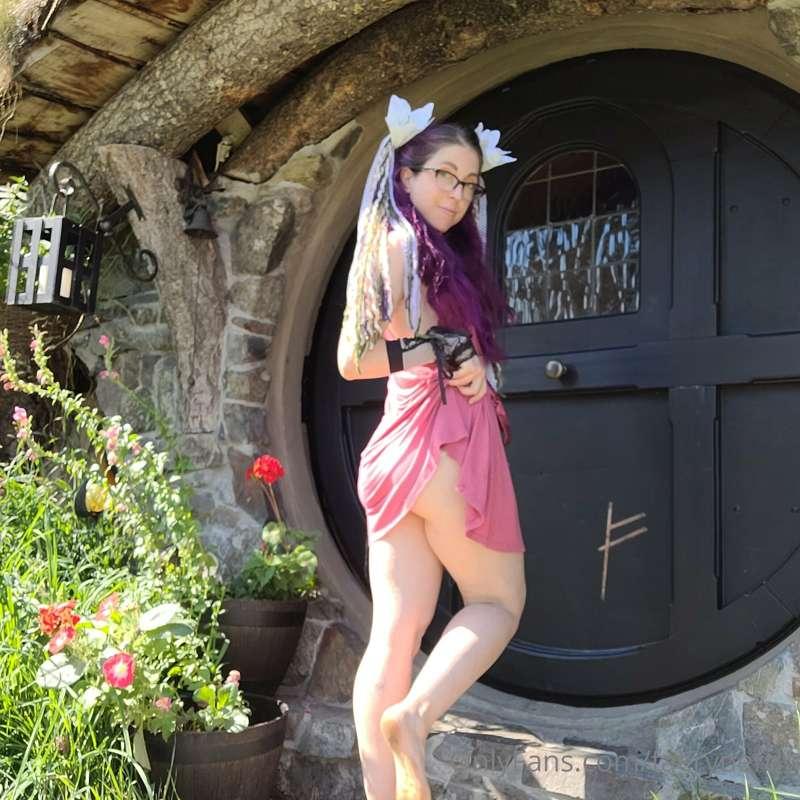 A Faery Lands at the Shire