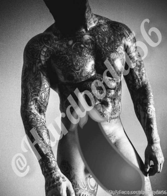 @hardbodii56
This guy with the muscles, tattoos, and big jui..