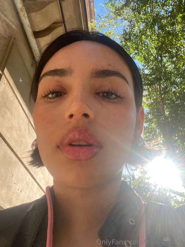 on my way to the gym🥰