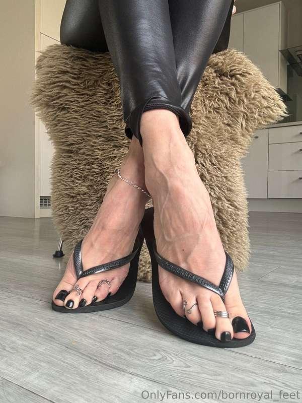 Make sure you devour every toe and take your time doing it. ..