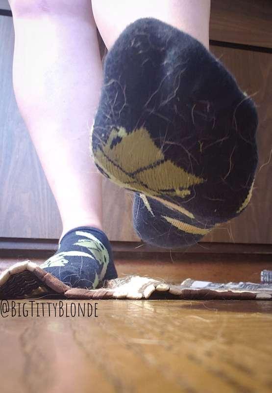 You like the arch in my foot?

#foot #feet #arch #higharch #socks #feetinsocks #groguSocks #legs #bbw #fetish #feetfetish 