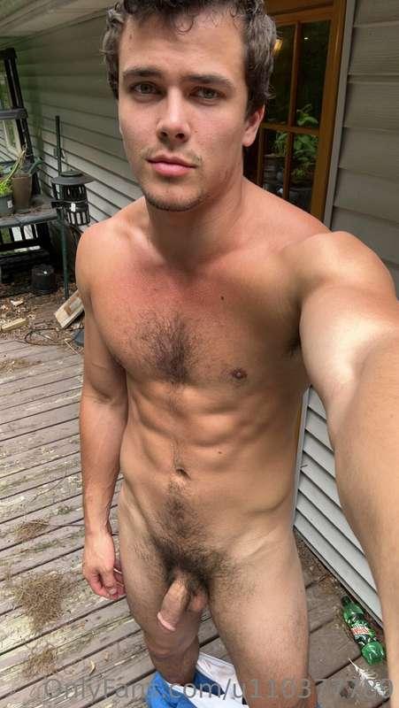 connorbottoms image #0