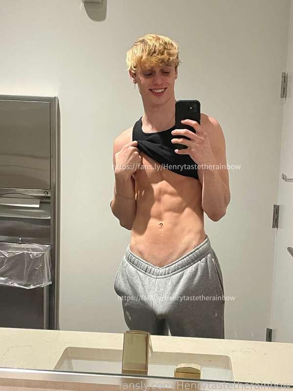 henrytastetherainbow image #1
