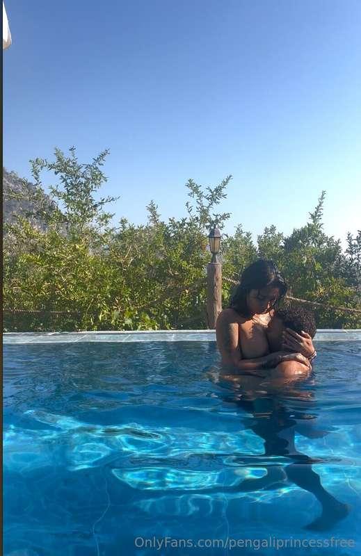 Turkey private pool fun with Troy Francisco @yourboyfcisco W..