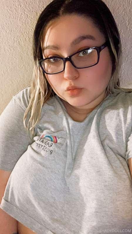 Goodnight! Make sure to check dms! 😈