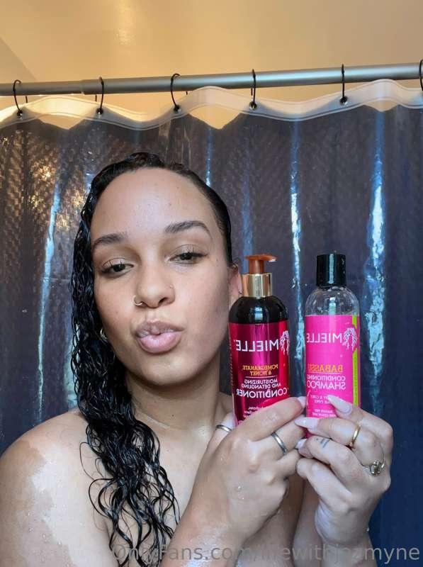 Hiiii my loves 💖💖  Today is a special day which is WASH day!..