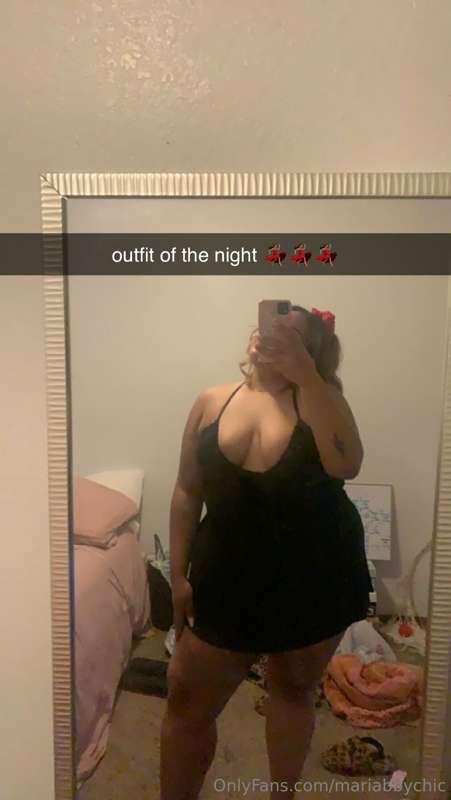 happy friday sexys!!! 🥰💞

i’m going on a movie date tonight ..