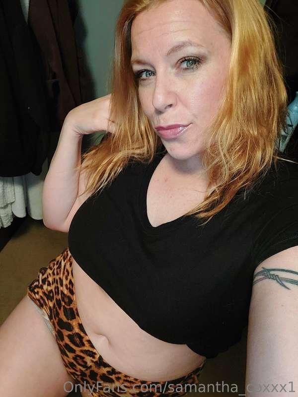 I need some attention! My nips and clit have been begging fo..