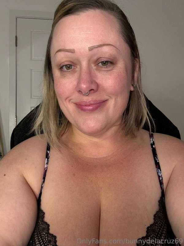 Come and follow me into my DMs I have something I want to sh..