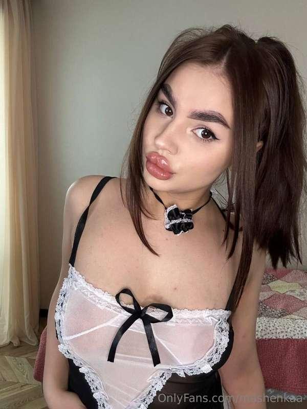 🔥 @gabbyboommm IS WET RIGHT NOW💦💦💦
🤤 She loves getting her j..