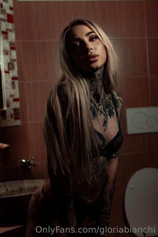 I bagni sono da sempre i luoghi migliori per le foto😂😏