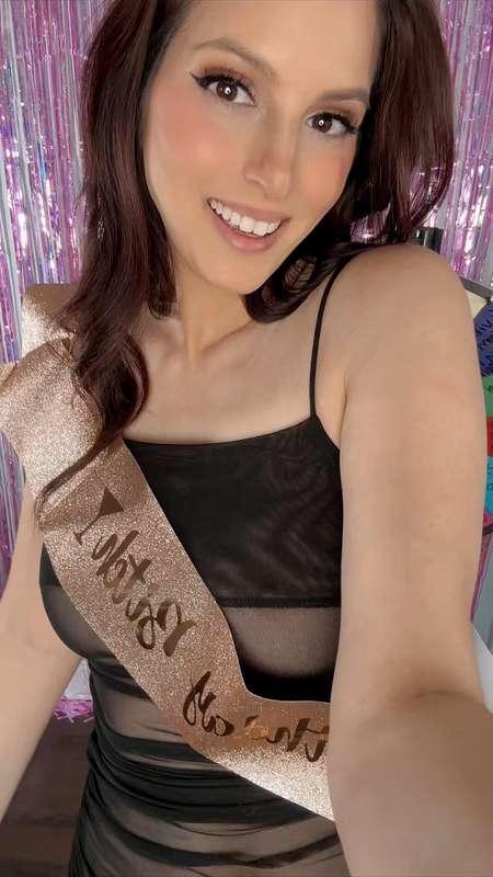 MY BIRTHDAY LIVE SHOW IS THIS SUNDAY! STARTING AT 6:30CST - ..