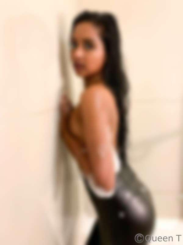 Photo sets is live! I will drop a new set every few hours! T..