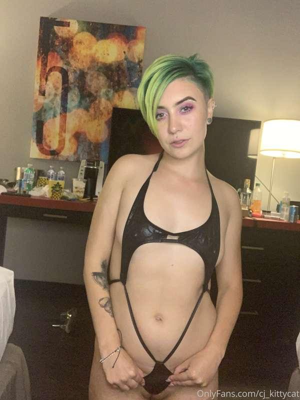 I had some fun in a hotel last night after a horrid day 💕 De..