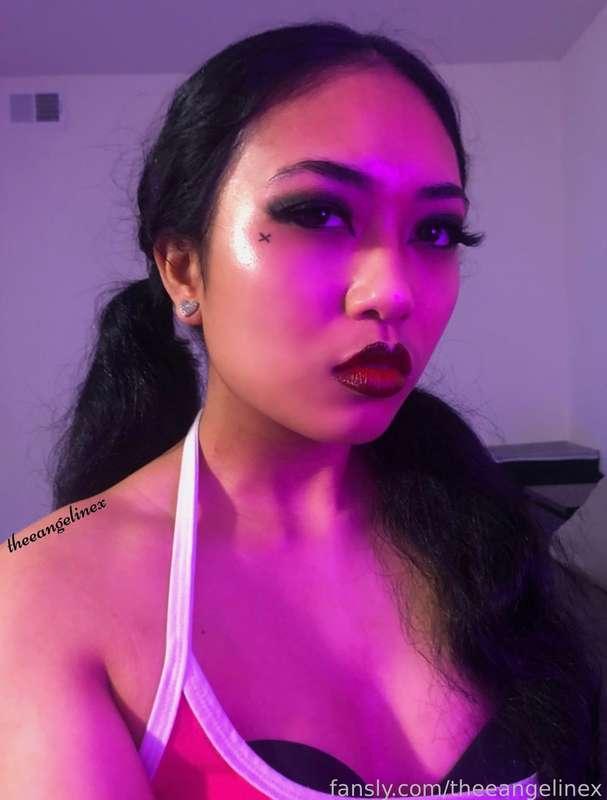 theeangelinex image #0