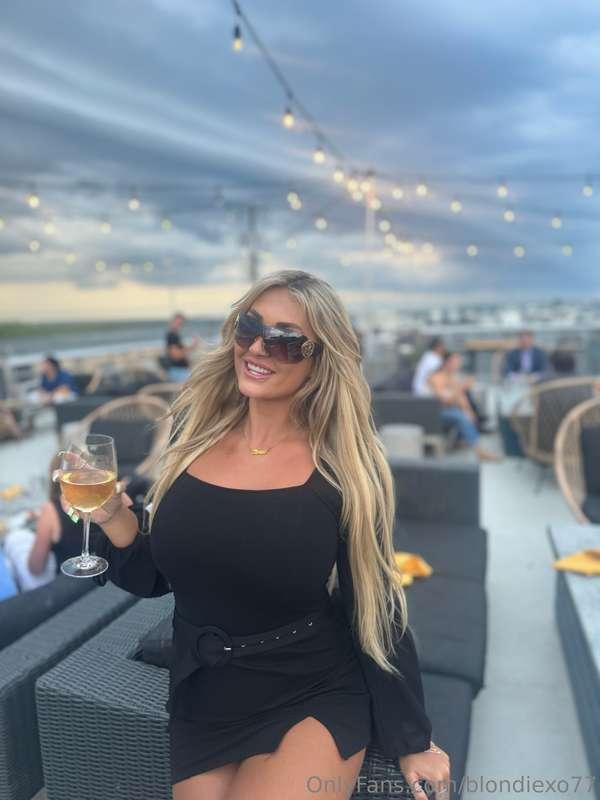 Wine and dine me 😇