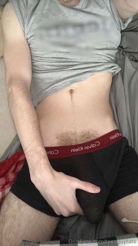 good afternoon, my cock is so hard today. 

(1 photo out of ..