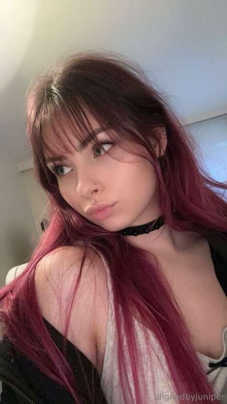 Loving this new choker 😝 what do you think?