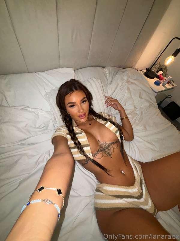 do i make u crave me?? 💕