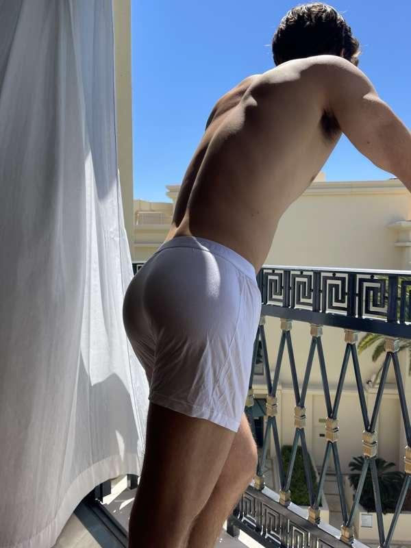 uronlyhotguy image #1