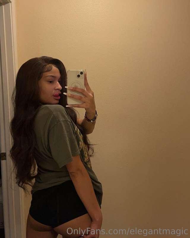 GOOD MORNING CHEEKS 🍑🤳😻✨  Make sure you SUBSCRIBE and START ..