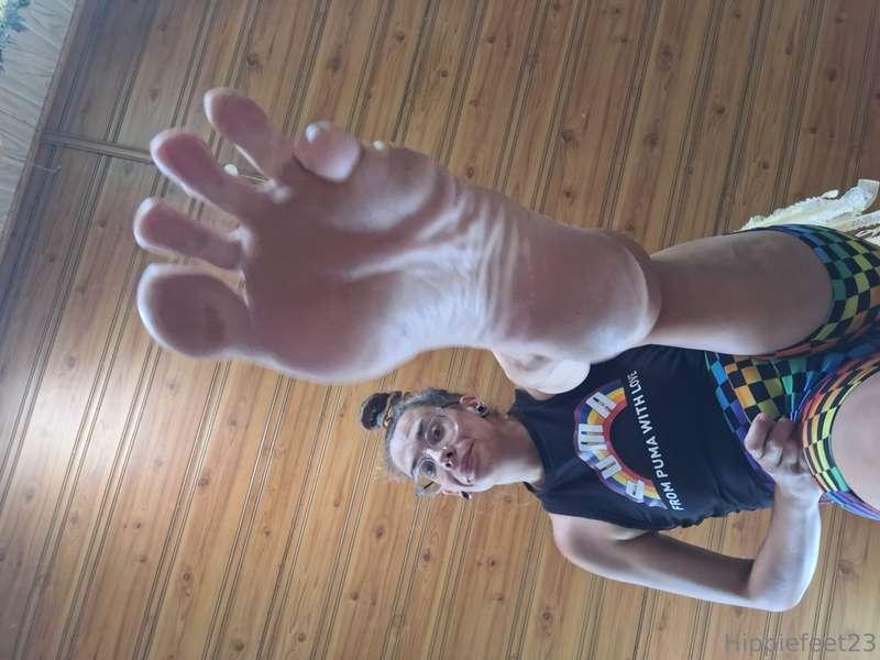hippiefeet23 image #4
