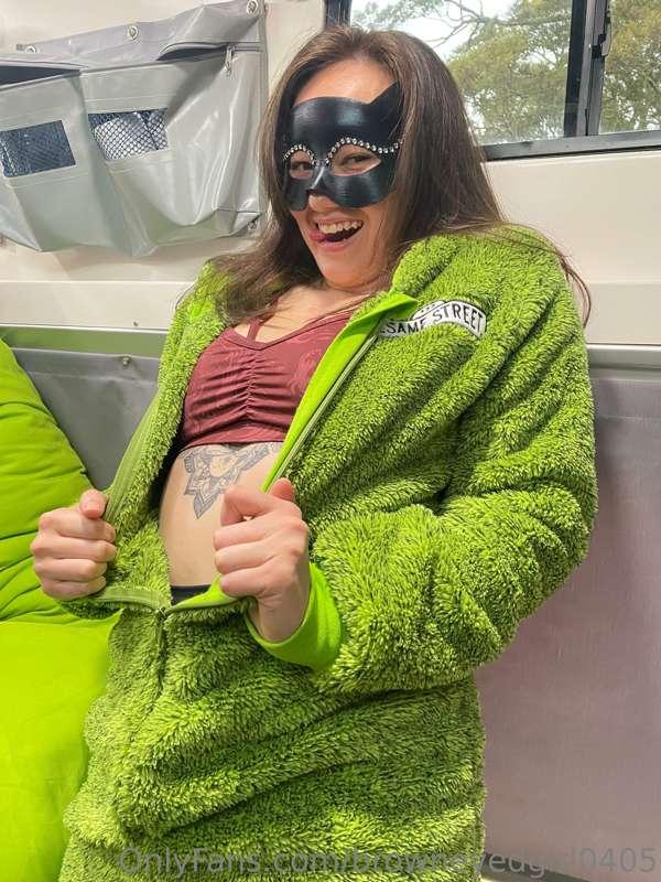 Who wants to join me in the camper tonight 🤪