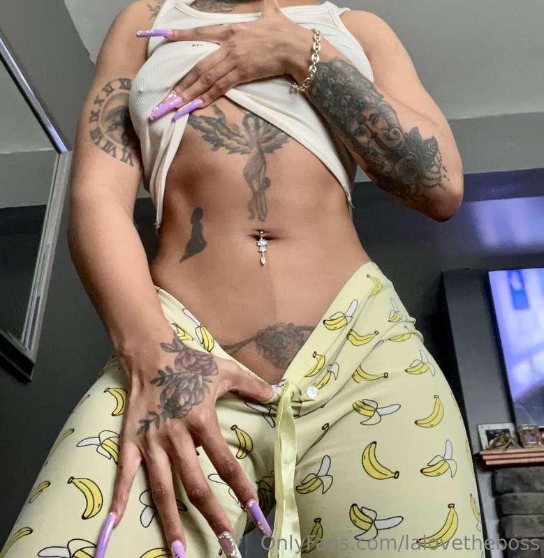 ### FEELIN' RLLY HORNY RNN😈
Dis pussy was busy all day so no..