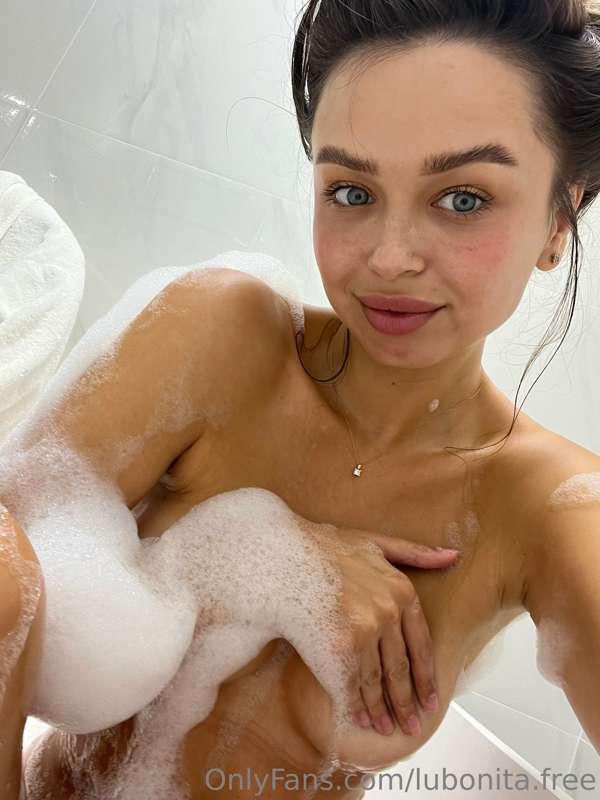 😘
