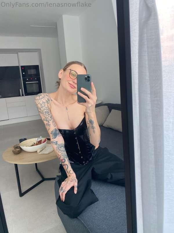 what do you think about when you're working?🙃🍑