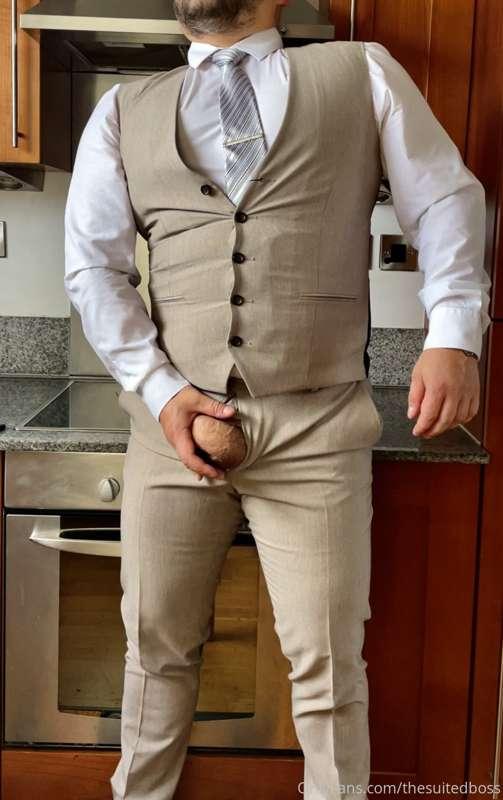 thesuitedboss image #4