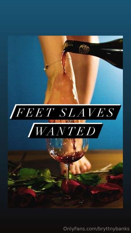 Feet Slaves Wanted 👣 🍷 💍  Tip 1$ for this photo 💋