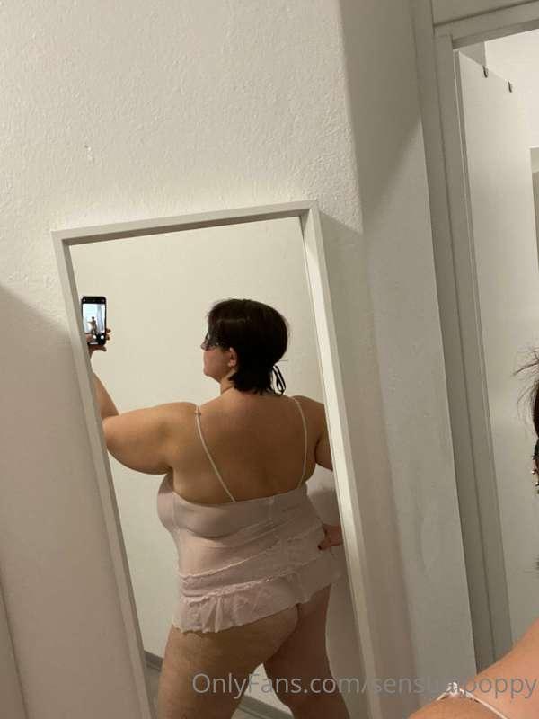 Your busty woman wishes you a good morning all in pink today..