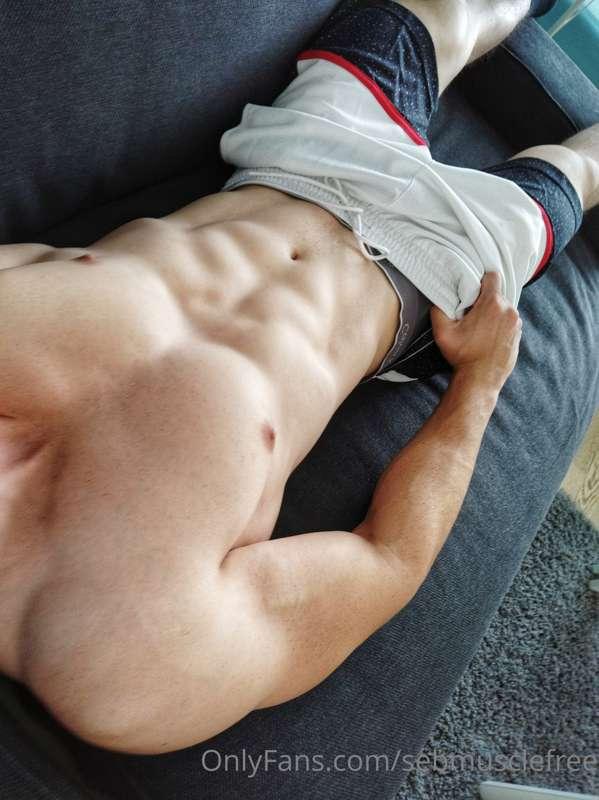 ONLINE ALL DAY!!!🍆 only thing I want today is you… Let’s get..