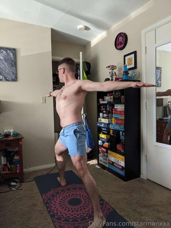 Time for some morning stretches 🧘‍♂️