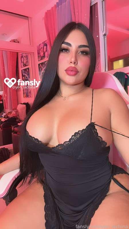 My tits need your hands on them 🤭😈
Mis tetas necesitan tus manos sobre ellos 🤭😈