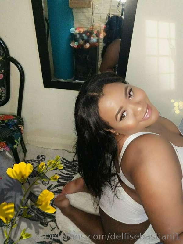 subscribe FREE 🇨🇴Colombian, busty with a natural ass, curvy,..