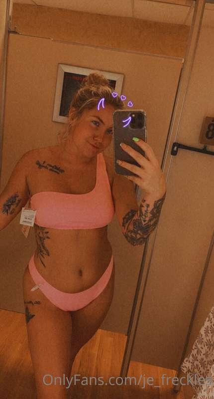 got myself a new bathing suit so I figured id let y'all see ..