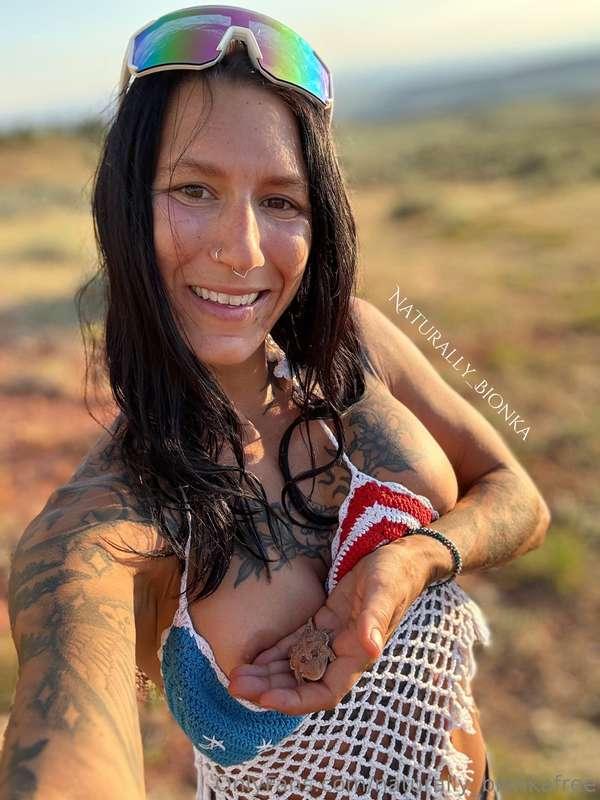 I think I need a pet lizard… 😍😍😍😍