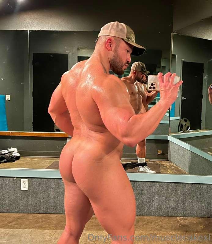 Leg day is my favorite day to train because it means I get t..