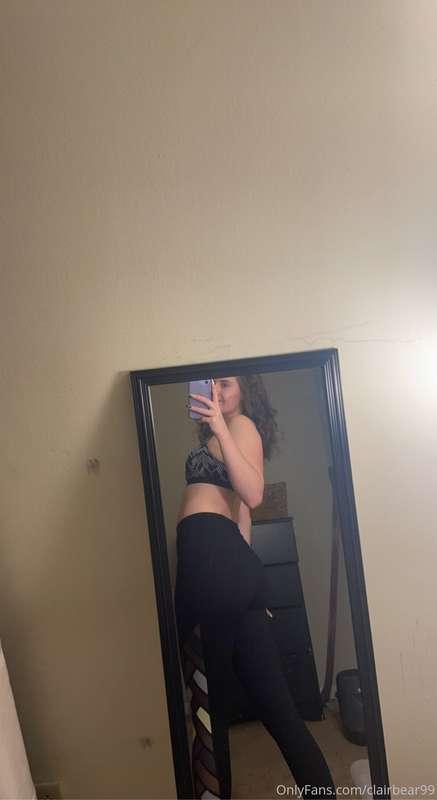 Come work out with me?😈
