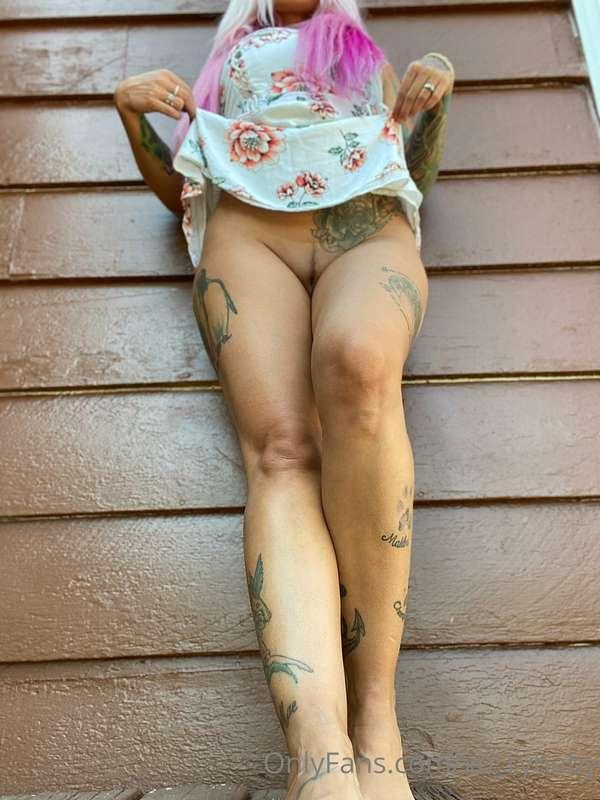 Do you like my dress??