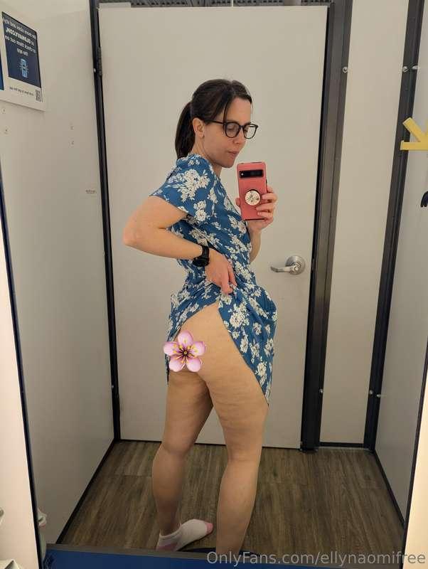 Showing off my ass and pussy while trying on clothes in a fi..
